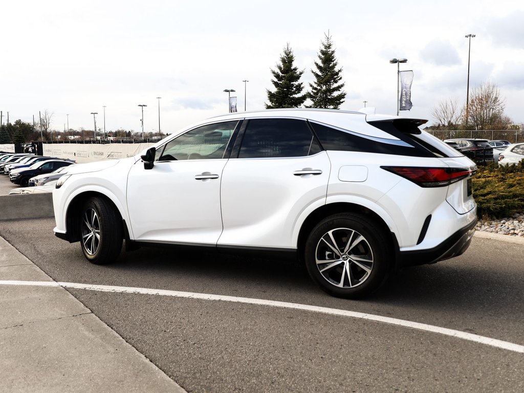 2023 Lexus RX 350h PREMIUM|9.8 DISPLAY|MOONROOF|AMBIENT in Ajax, Ontario at Lakeridge Auto Gallery - 16 - w1024h768px