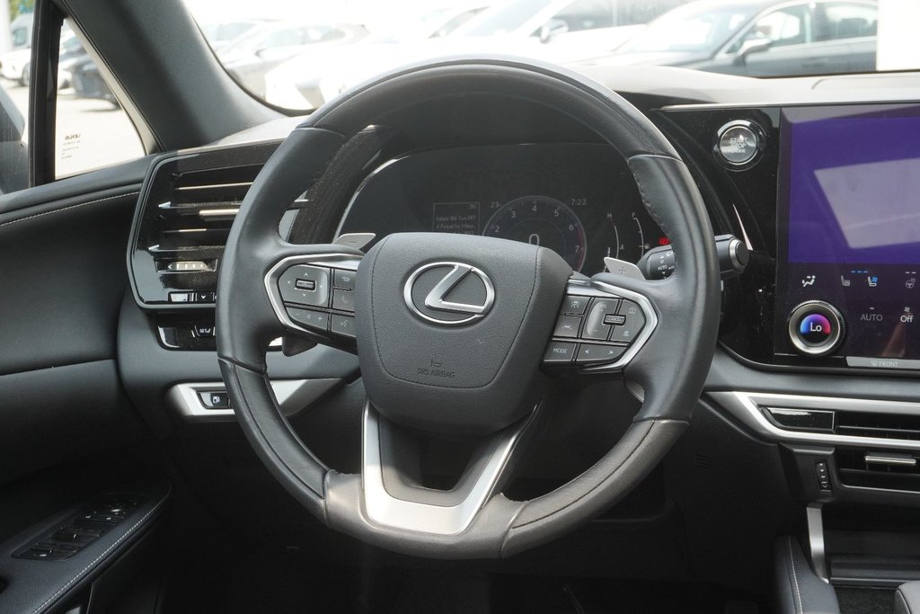 2023 Lexus RX 350 LUXURY|14 DISPLAY|PANORAMIC|WIRELESS|CARPLAY in Ajax, Ontario at Lakeridge Auto Gallery - 17 - w1024h768px