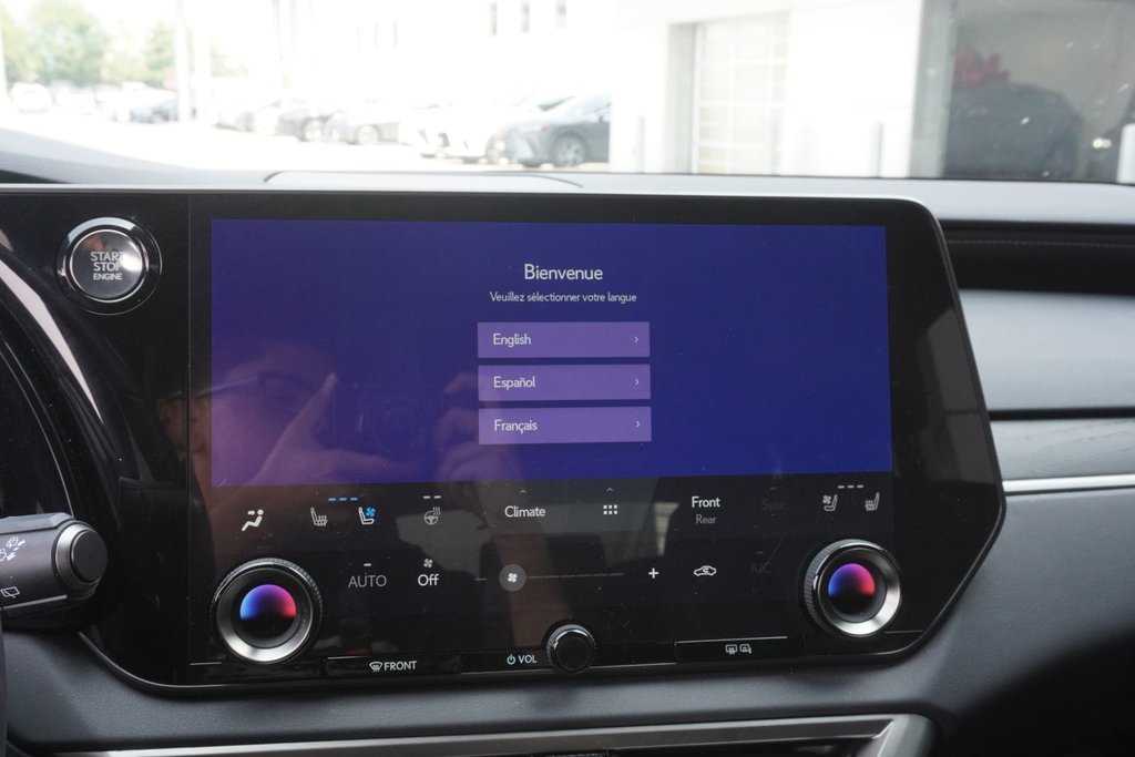 2023 Lexus RX 350 LUXURY|CARPLAY|WIRELESS|14 DISPLAY in Ajax, Ontario at Lakeridge Auto Gallery - 6 - w1024h768px