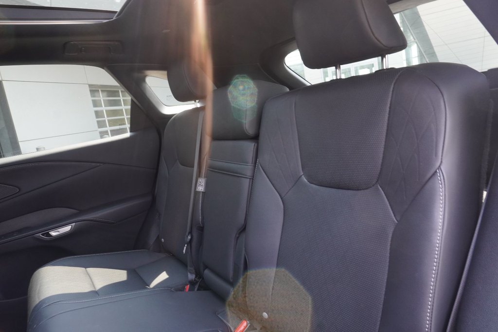 2023 Lexus RX 350 LUXURY|CARPLAY|WIRELESS|14 DISPLAY in Ajax, Ontario at Lakeridge Auto Gallery - 13 - w1024h768px