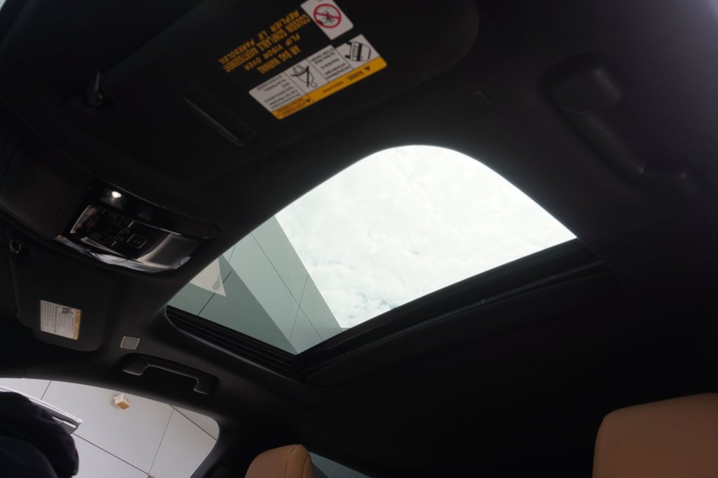 2023 Lexus RX 350 PREMIUM|H/V FRONT SEATS|MOONROOF|CARPLAY in Ajax, Ontario at Lakeridge Auto Gallery - 11 - w1024h768px