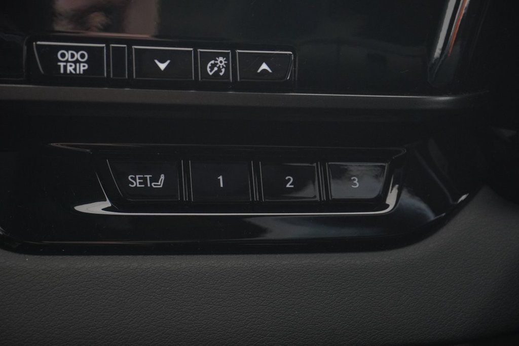 2024 Lexus RX 350h LUXURY|PANORAMIC|HUD|M/LEVINSON|360 CAM|NAVI in Ajax, Ontario at Lexus of Lakeridge - 3 - w1024h768px