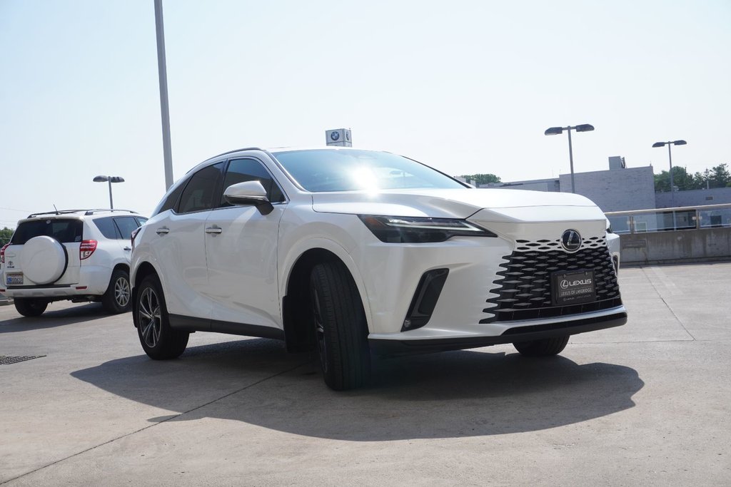 2024 Lexus RX 350 PREMIUM|CARPLAY|MOONROOF|BLINDSPOT|H/STEERING in Ajax, Ontario at Lakeridge Auto Gallery - 18 - w1024h768px
