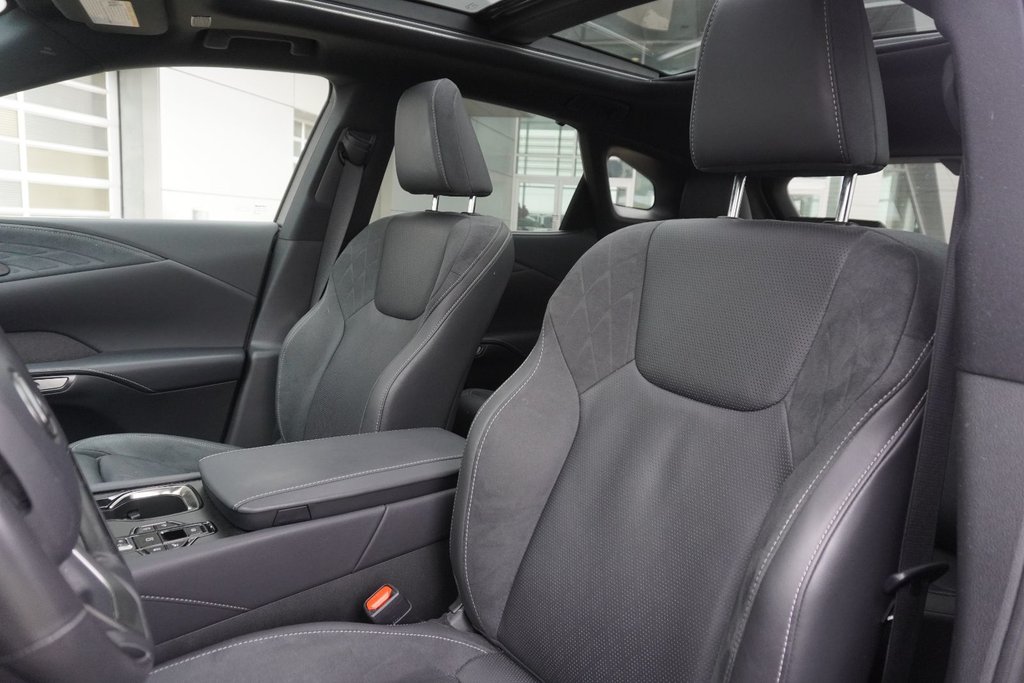 2024 Lexus RX 350 EXECUTIVE|SELF PARK|360 CAM|PANORAMIC|M/LEVINSON in Ajax, Ontario at Lexus of Lakeridge - 11 - w1024h768px