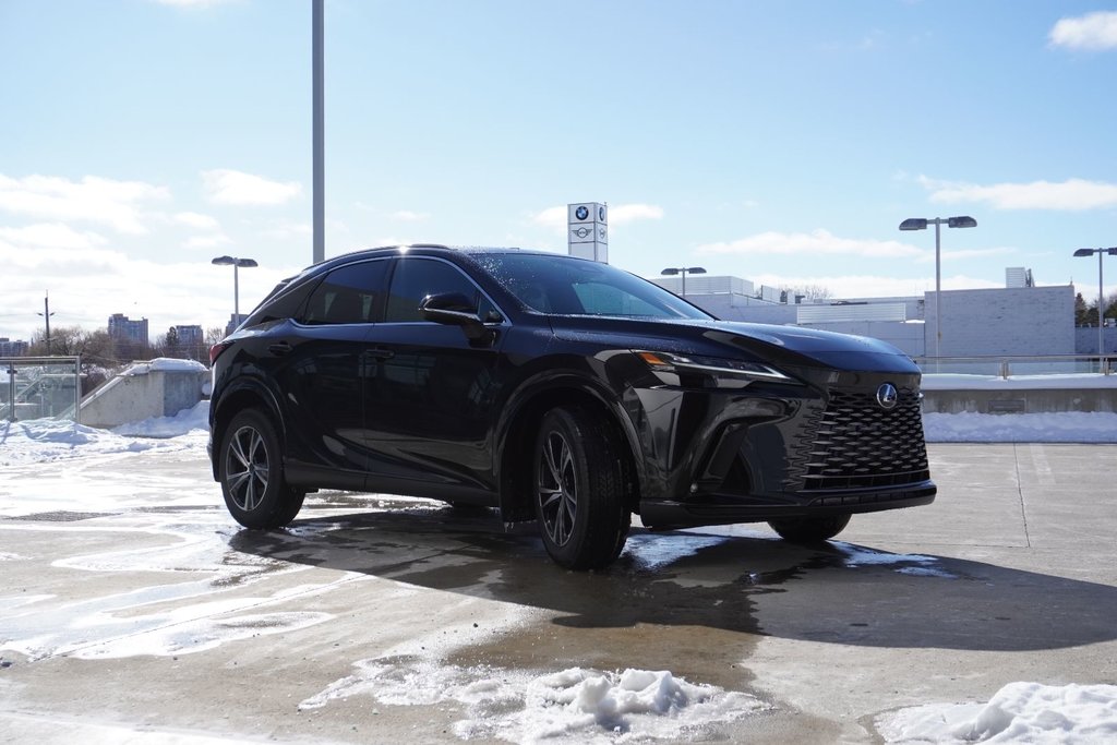 2025 Lexus RX 350 PREMIUM|9.8 DISPLAY|MOONROOF|H/STEERING in Ajax, Ontario at Lakeridge Auto Gallery - 16 - w1024h768px