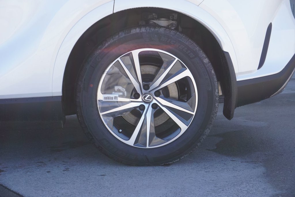 2025 Lexus RX 350h PREMIUM in Ajax, Ontario at Lakeridge Auto Gallery - 16 - w1024h768px