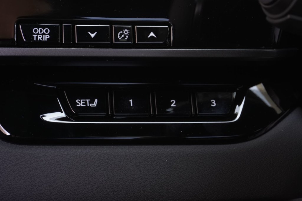 2025 Lexus RX 350 F SPORT 3 in Ajax, Ontario at Lakeridge Auto Gallery - 4 - w1024h768px