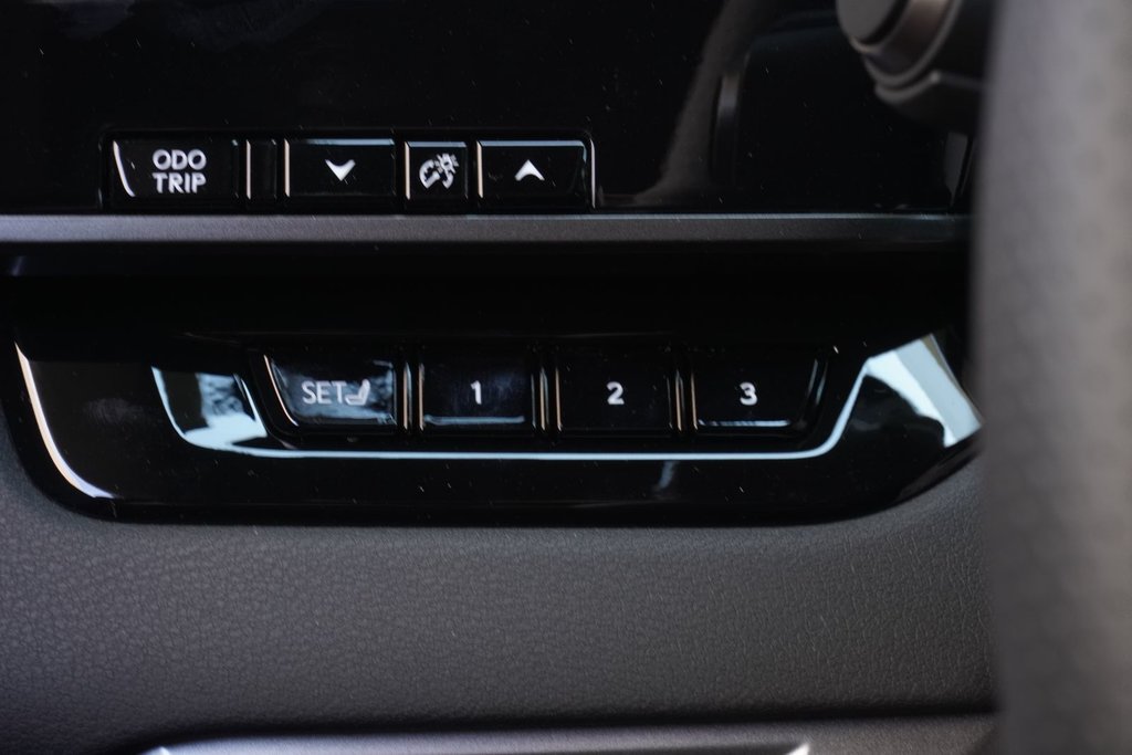 2025 Lexus RX 350 F SPORT 3 in Ajax, Ontario at Lakeridge Auto Gallery - 4 - w1024h768px