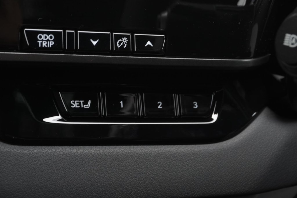 2025 Lexus RX 350 PREMIUM in Ajax, Ontario at Lexus of Lakeridge - 3 - w1024h768px