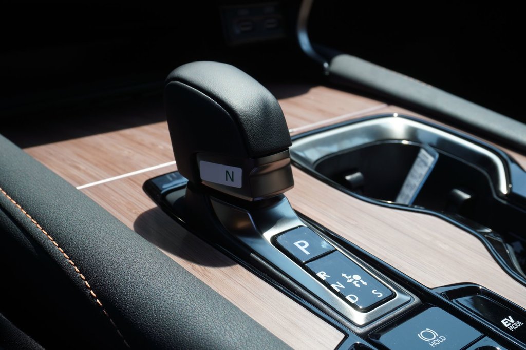 2025 Lexus RX 350h LUXURY in Ajax, Ontario at Lexus of Lakeridge - 9 - w1024h768px