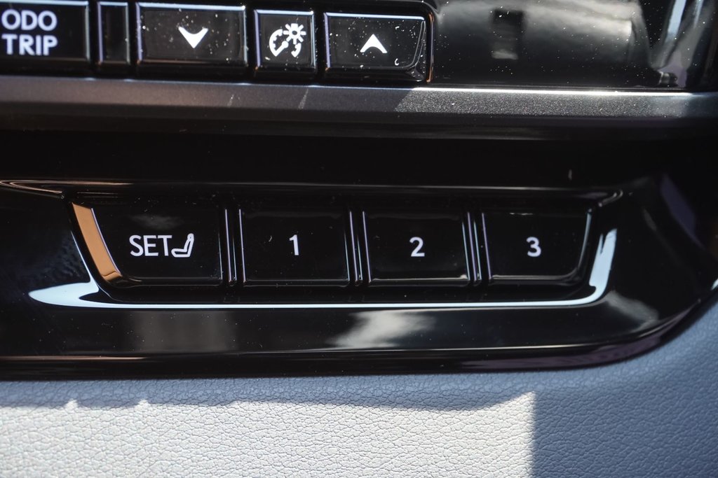 2025 Lexus RX 350h LUXURY in Ajax, Ontario at Lexus of Lakeridge - 3 - w1024h768px
