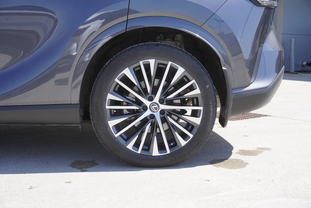 2026 Lexus RX 350 LUXURY|WIRELESS|14 DISPLAY|H/V FRONT SEATS in Ajax, Ontario at Lexus of Lakeridge - 11 - w1024h768px