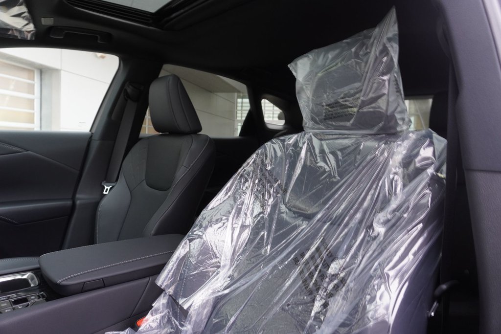 2026 Lexus RX 350 PREMIUM|MOONROOF|H/V FRONT SEATS|CARPLAY in Ajax, Ontario at Lexus of Lakeridge - 9 - w1024h768px