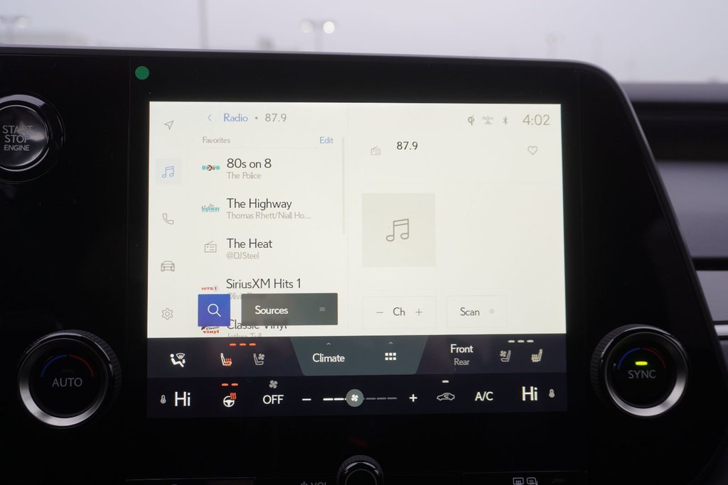 2026 Lexus RX 350 PREMIUM|MOONROOF|H/V FRONT SEATS|CARPLAY in Ajax, Ontario at Lexus of Lakeridge - 3 - w1024h768px