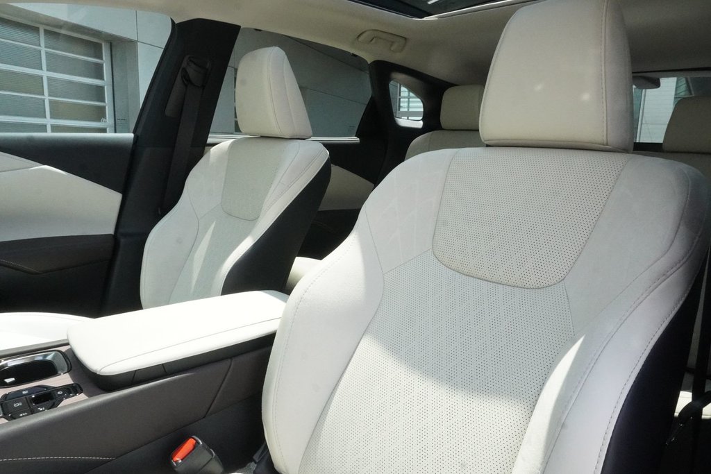 2026 Lexus RX 350h EXECUTIVE|M/LEVINSON|HUD|WIRELESS|CARPLAY in Ajax, Ontario at Lexus of Lakeridge - 13 - w1024h768px