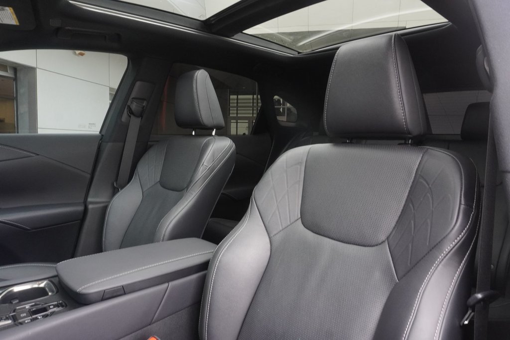 2024 Lexus RX 350h LUXURY|14 DISPLAY|NAVI|WIRELESS|PANORAMIC in Ajax, Ontario at Lexus of Lakeridge - 12 - w1024h768px
