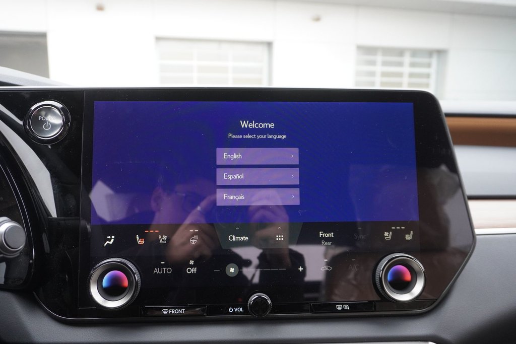 2026 Lexus RX 350h LUXURY|NAVI|CARPLAY|WIRELESS|PANORAMIC in Ajax, Ontario at Lexus of Lakeridge - 3 - w1024h768px