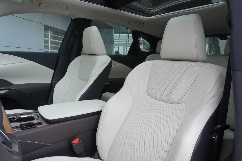 2026 Lexus RX 350h EXECUTIVE|M/LEVINSON|HUD|WIRELESS|SELF PARK in Ajax, Ontario at Lexus of Lakeridge - 14 - w1024h768px