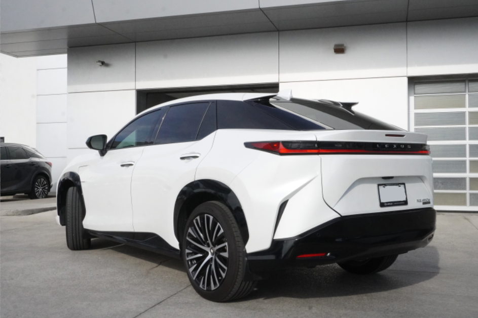 2025 Lexus RZ 450e LUXURY|H/V FRONT SEATS|CARPLAY|BLINDSPOT in Ajax, Ontario at Lexus of Lakeridge - 15 - w1024h768px