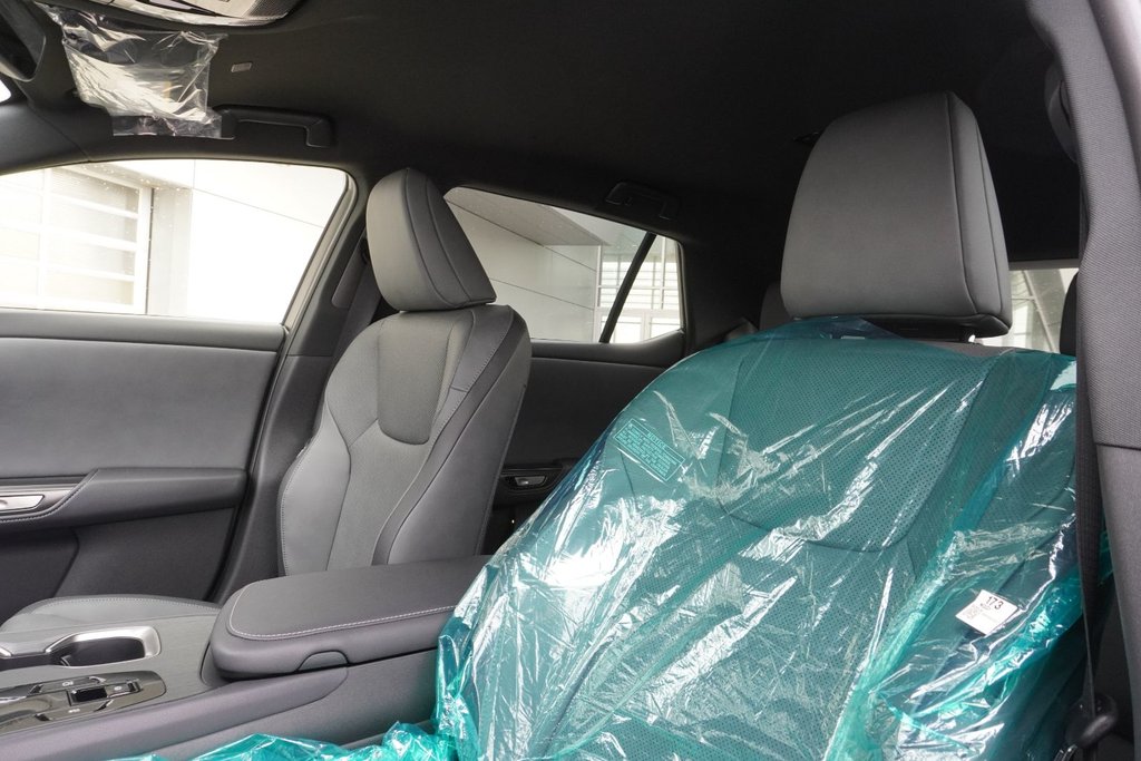 2026 Lexus RZ 450e SIGNATURE|H/V FRONT SEATS|H/STEERING|NAVI in Ajax, Ontario at Lexus of Lakeridge - 7 - w1024h768px