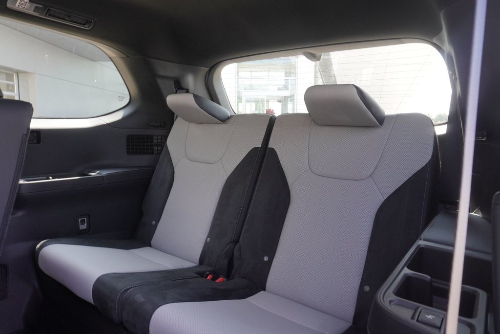 2025 Lexus TX 500h F SPORT 2 PERFORMANCE in Ajax, Ontario at Lexus of Lakeridge - 17 - w1024h768px