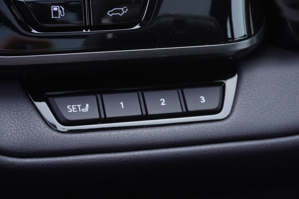 2025 Lexus TX 500h F SPORT 2 PERFORMANCE in Ajax, Ontario at Lexus of Lakeridge - 3 - w1024h768px