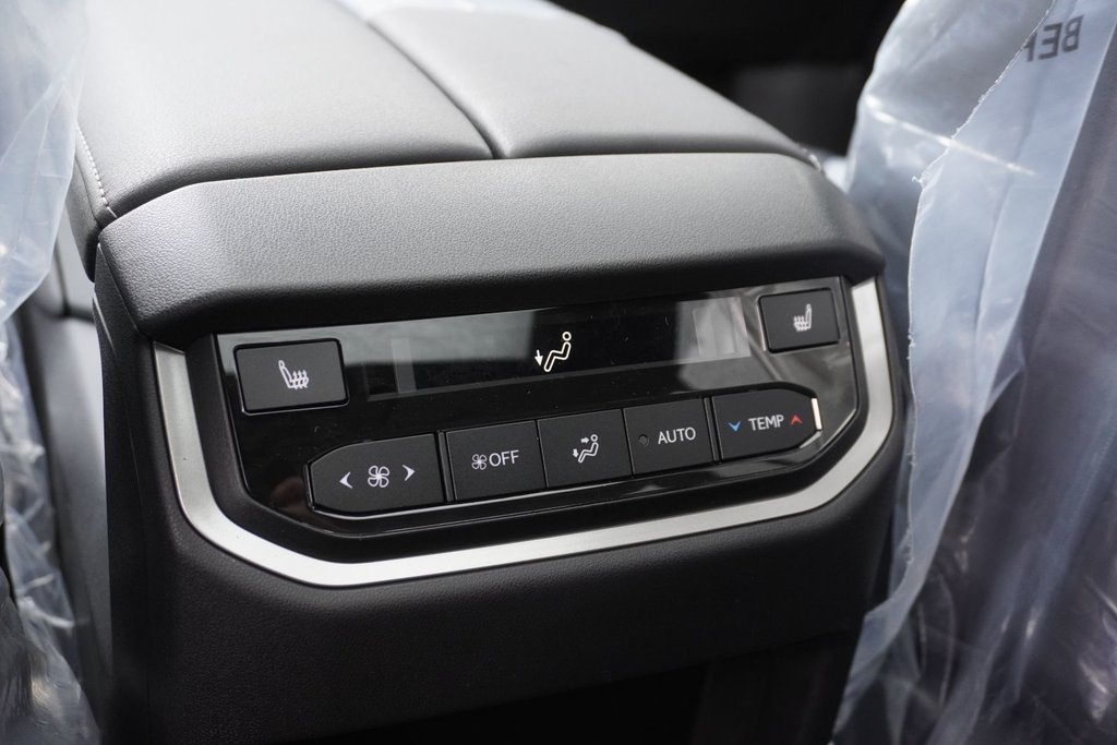 2026 Lexus TX 350 LUXURY|WIRELESS|14 DISPLAY|H/V FRONT SEATS in Ajax, Ontario at Lexus of Lakeridge - 9 - w1024h768px