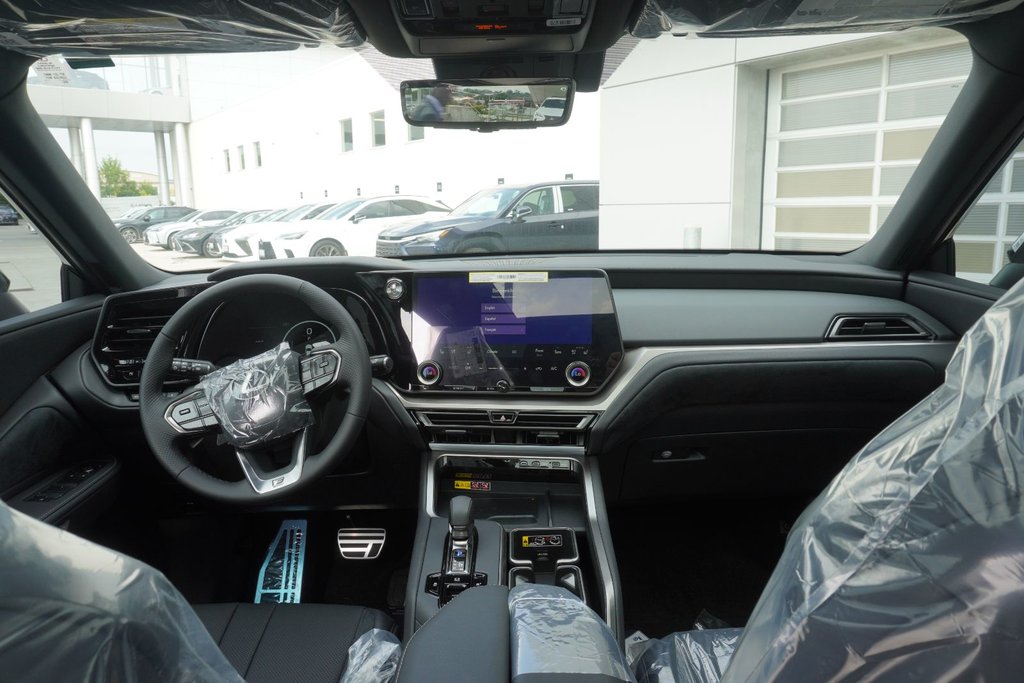 2025 Lexus TX 500h FSPORT2 PERFORMANCE|WIRELESS|CARPLAY in Ajax, Ontario at Lakeridge Auto Gallery - 18 - w1024h768px
