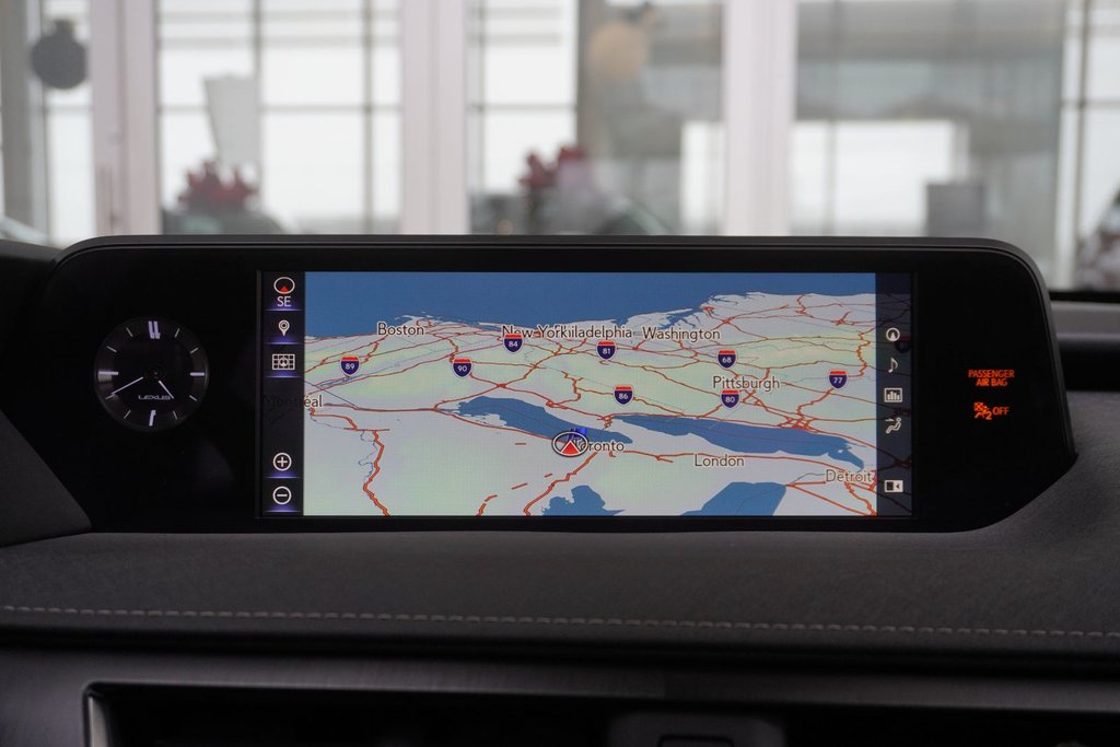 2019 Lexus UX 250h AWD LUXURY|CARPLAY|MOONROOF|H/C FRONT SEATS in Ajax, Ontario at Lexus of Lakeridge - 5 - w1024h768px