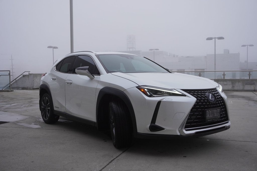 2019 Lexus UX 250h AWD LUXURY|CARPLAY|MOONROOF|H/C FRONT SEATS in Ajax, Ontario at Lexus of Lakeridge - 16 - w1024h768px