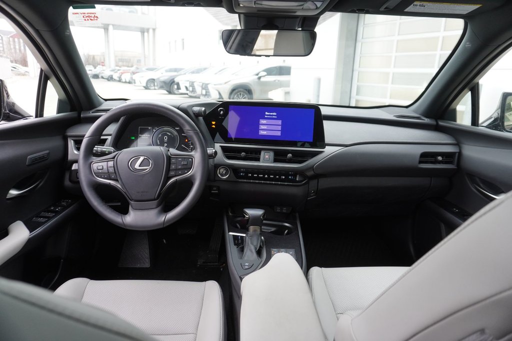 2024 Lexus UX 250h AWD HYBRID LUXURY|12.3DISPLAY|NAVI|HUD|WIRELESS in Ajax, Ontario at Lakeridge Auto Gallery - 15 - w1024h768px