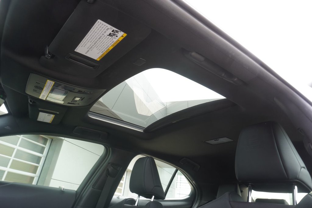 2022 Lexus UX 250h AWD F SPORT 1|MOONROOF|BLINDSPOT|CARPLAY in Ajax, Ontario at Lexus of Lakeridge - 13 - w1024h768px