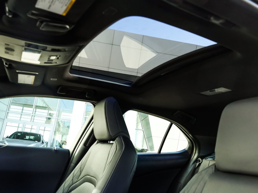 2024 Lexus UX 250h AWD PREMIUM HYBRID|8 DISPLAY|MOONROOF in Ajax, Ontario at Lexus of Lakeridge - 13 - w1024h768px