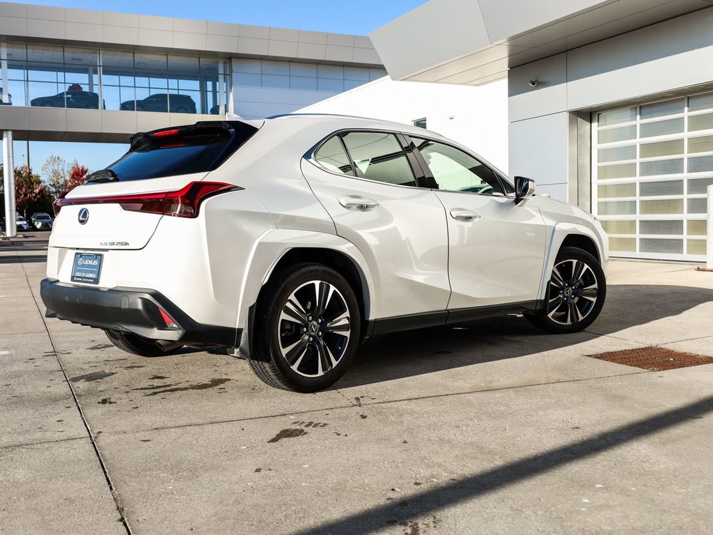 2024 Lexus UX 250h AWD PREMIUM HYBRID|8 DISPLAY|MOONROOF in Ajax, Ontario at Lexus of Lakeridge - 18 - w1024h768px