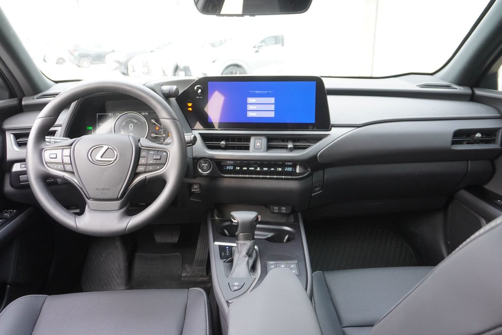 2024 Lexus UX 250h AWD LUXURY|12.3 DISPLAY|HUD|WIRELESS|MOONROOF in Ajax, Ontario at Lexus of Lakeridge - 19 - w1024h768px