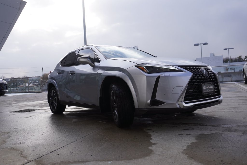 2024 Lexus UX 250h AWD LUXURY|12.3 DISPLAY|HUD|WIRELESS|MOONROOF in Ajax, Ontario at Lexus of Lakeridge - 21 - w1024h768px