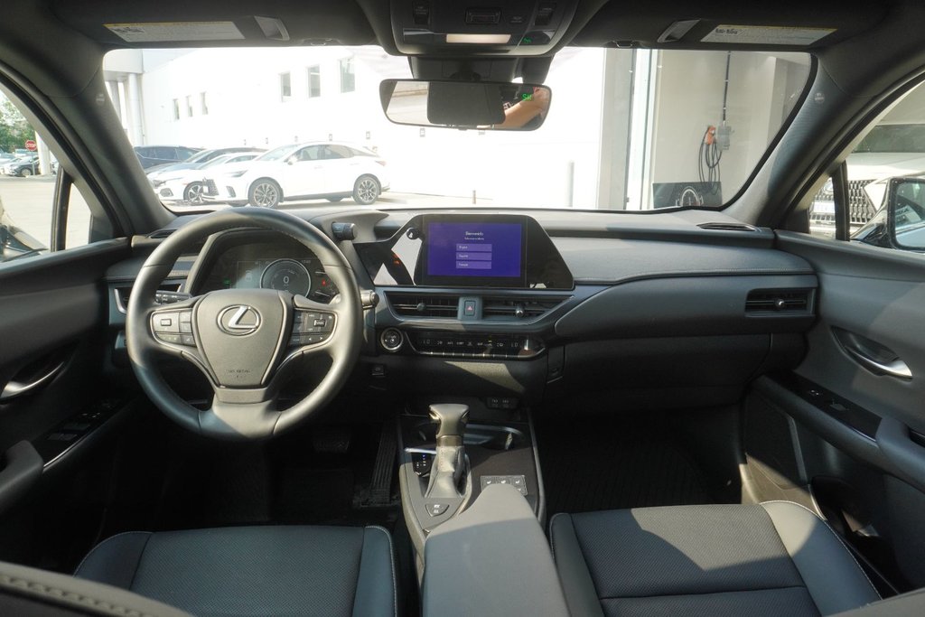 2024 Lexus UX 250h PREMIUM AWD|H/V FRONT SEATS|MOONROOF|CARPLAY in Ajax, Ontario at Lexus of Lakeridge - 16 - w1024h768px