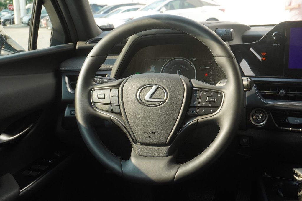 2024 Lexus UX 250h PREMIUM AWD|H/V FRONT SEATS|MOONROOF|CARPLAY in Ajax, Ontario at Lexus of Lakeridge - 17 - w1024h768px