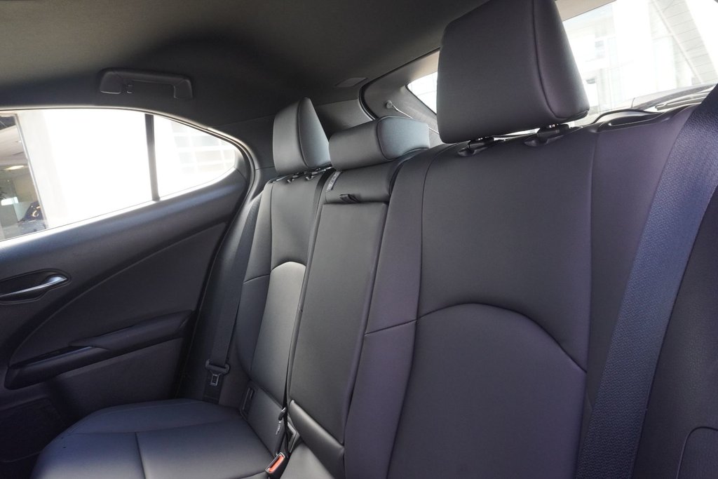 2024 Lexus UX 250h AWD FSPORT1|CARPLAY|BLINDSPOT|H/V FRONT SEATS in Ajax, Ontario at Lexus of Lakeridge - 14 - w1024h768px