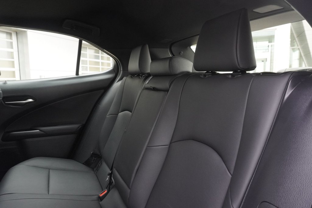 2024 Lexus UX 250h AWD PREMIUM|H/V FRONT SEATS|CARPLAY|MOONROOF in Ajax, Ontario at Lexus of Lakeridge - 13 - w1024h768px