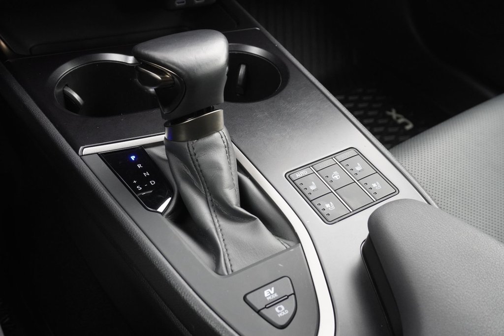 2024 Lexus UX 250h AWD PREMIUM|H/V FRONT SEATS|CARPLAY|MOONROOF in Ajax, Ontario at Lexus of Lakeridge - 7 - w1024h768px