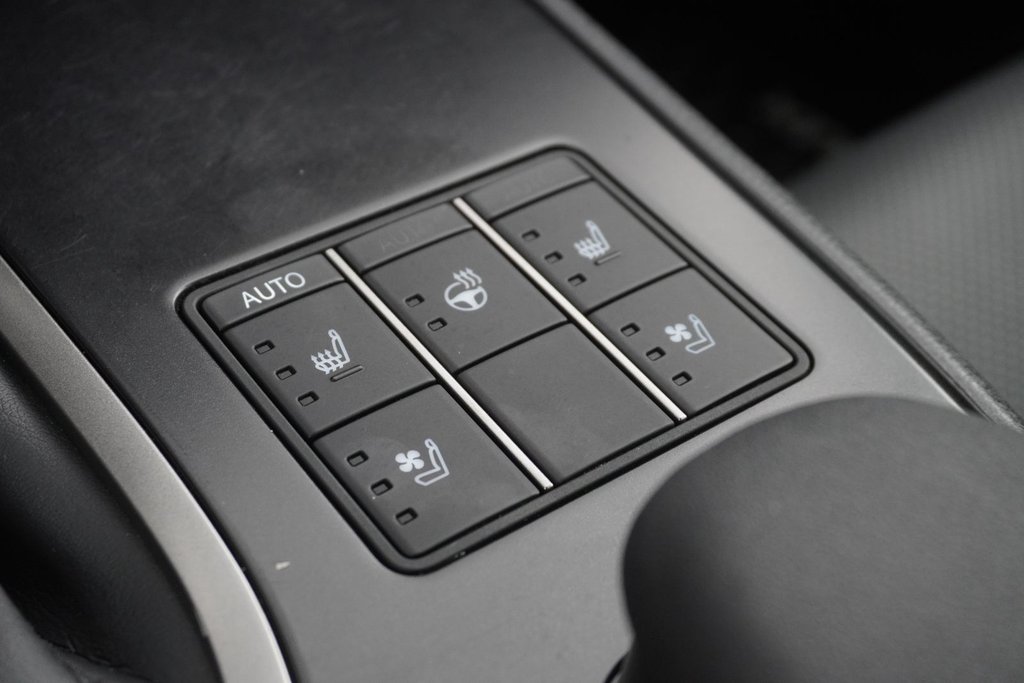 2024 Lexus UX 250h AWD PREMIUM|H/V FRONT SEATS|CARPLAY|MOONROOF in Ajax, Ontario at Lexus of Lakeridge - 8 - w1024h768px