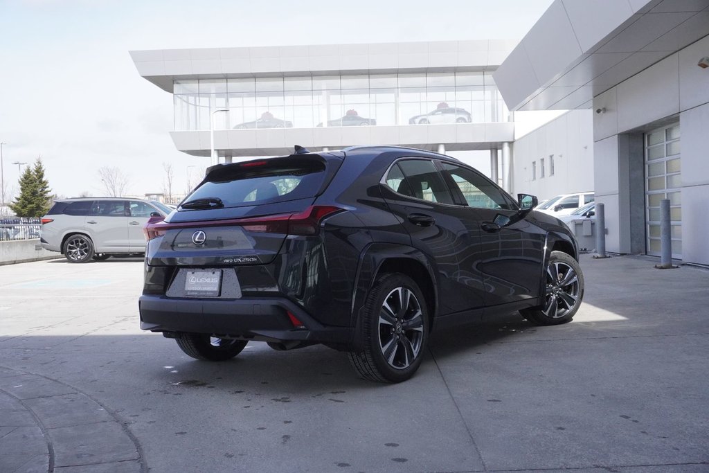 2024 Lexus UX 250h AWD PREMIUM|H/V FRONT SEATS|CARPLAY|MOONROOF in Ajax, Ontario at Lexus of Lakeridge - 13 - w1024h768px