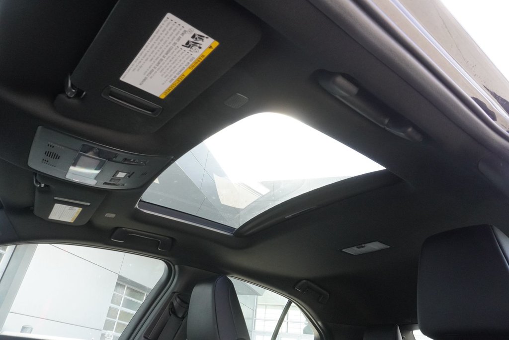 2024 Lexus UX 250h AWD PREMIUM|H/V FRONT SEATS|CARPLAY|MOONROOF in Ajax, Ontario at Lexus of Lakeridge - 7 - w1024h768px