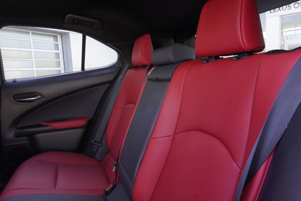 2024 Lexus UX 250h AWD F SPORT 1|MOONROOF|CARPLAY|H/STEERING in Ajax, Ontario at Lexus of Lakeridge - 11 - w1024h768px