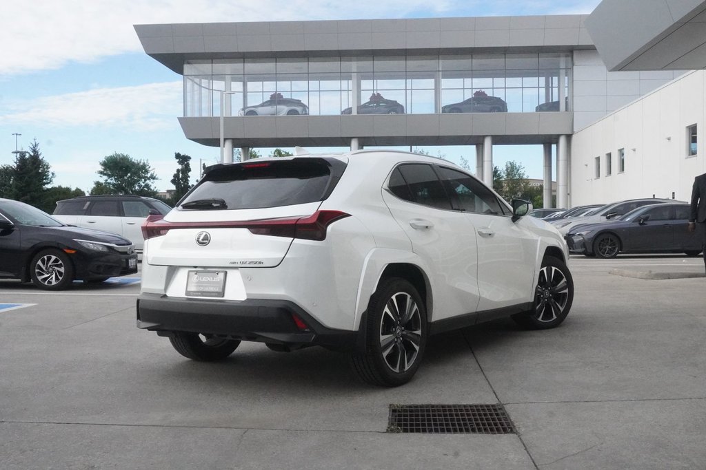 2024 Lexus UX 250h AWD LUXURY|CARPLAY|MOONROOF|H/V FRONT SEATS in Ajax, Ontario at Lexus of Lakeridge - 13 - w1024h768px