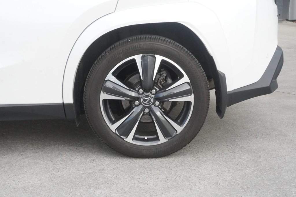 2024 Lexus UX 250h AWD LUXURY|CARPLAY|MOONROOF|H/V FRONT SEATS in Ajax, Ontario at Lexus of Lakeridge - 10 - w1024h768px