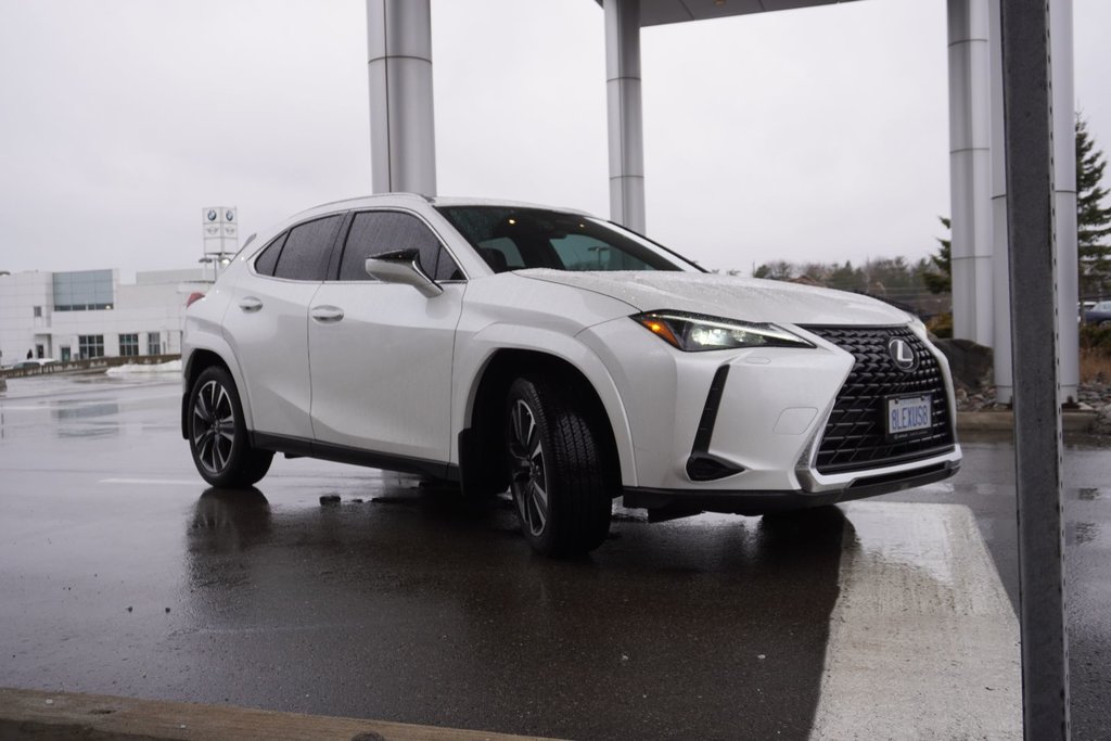 2025 Lexus UX 300h PREMIUM|BLINDSPOT|MOONROOF|H/STEERING in Ajax, Ontario at Lexus of Lakeridge - 16 - w1024h768px