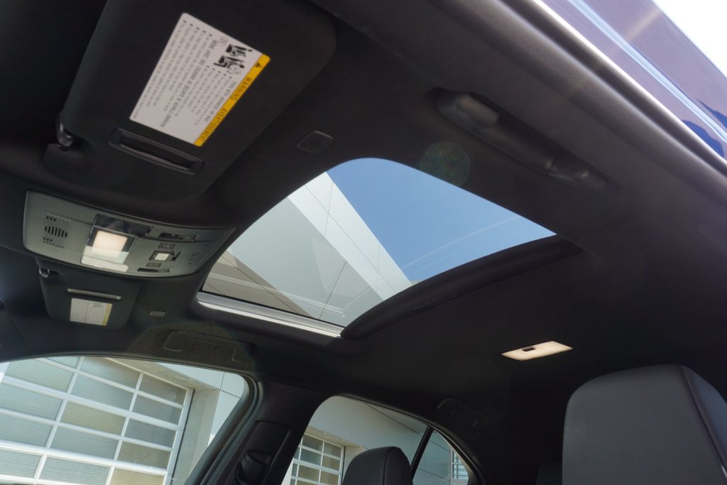 2025 Lexus UX 300h PREMIUM|BLINDSPOT|MOONROOF|H/STEERING in Ajax, Ontario at Lexus of Lakeridge - 14 - w1024h768px