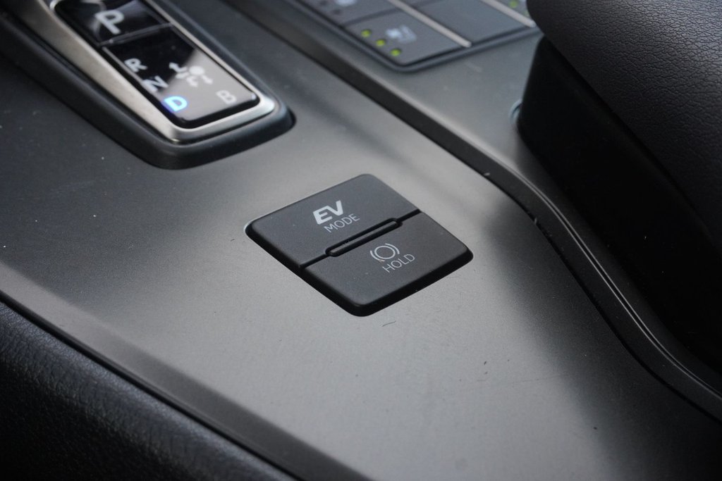 2025 Lexus UX 300h PREMIUM|BLINDSPOT|MOONROOF|H/STEERING in Ajax, Ontario at Lexus of Lakeridge - 12 - w1024h768px